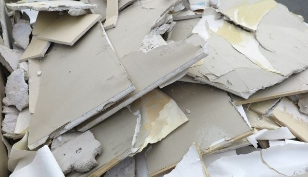 石こうボードの廃棄物