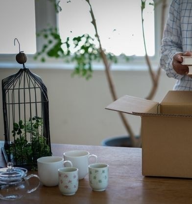 遺品整理の作業風景