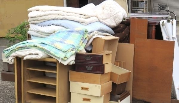 古い家財などの大型ゴミ