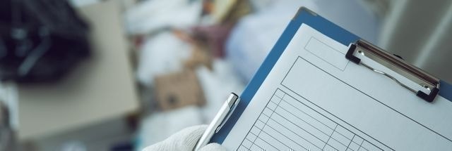 ゴミ屋敷の作業料金を見積もる専門家