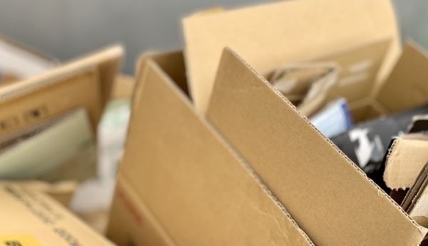 複数の廃ダンボール